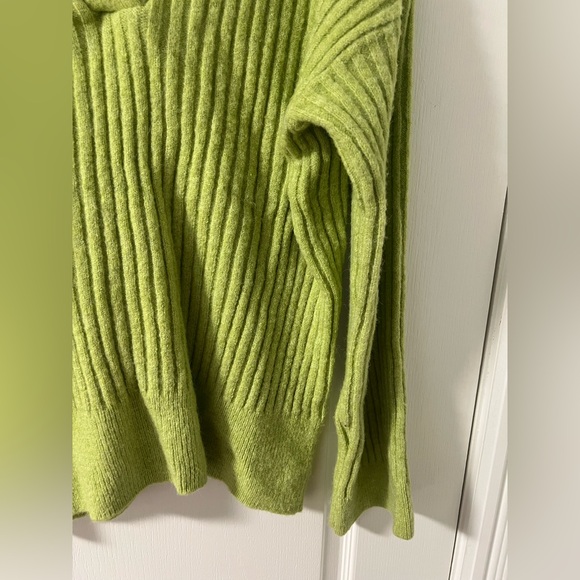 Zara Knit Sweater - Picture 14 of 16